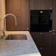 Colonial White Designad Av Byeks