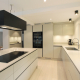 Noble Ivory White Koket Designat Av Woodshed Inredning